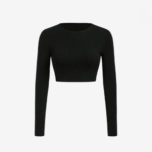 Black Long Sleeve Crop Top